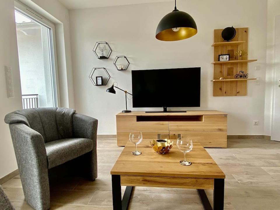 Ferienwohnung Tor Zum Meer - Neubau Mit Sauna, Fahrstuhl Und Tiefgarage Кюлунгсборн Екстер'єр фото