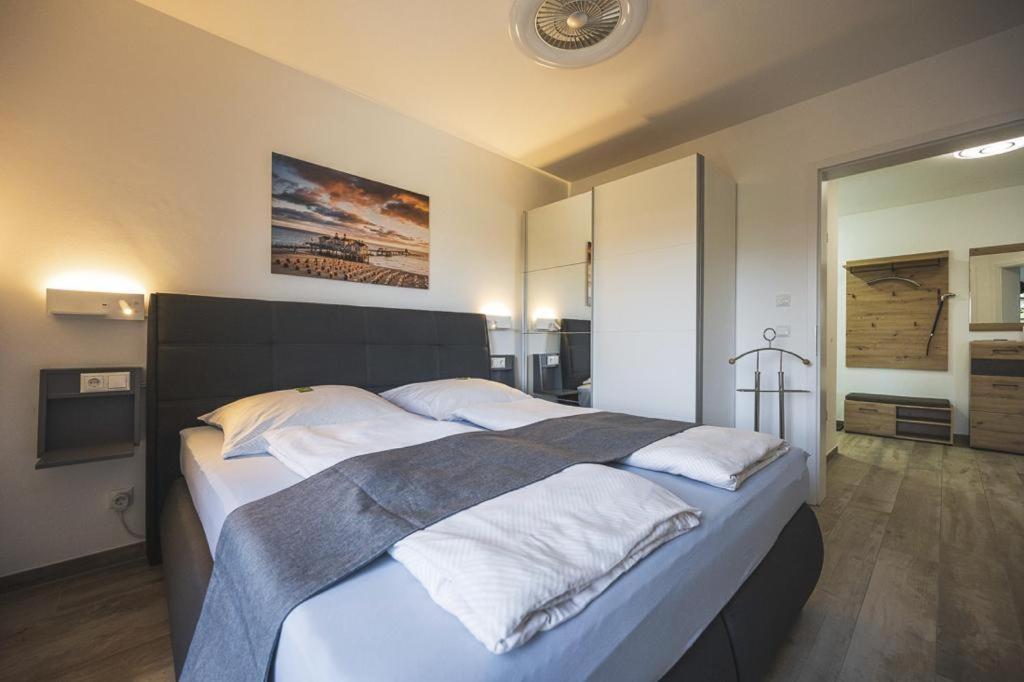 Ferienwohnung Tor Zum Meer - Neubau Mit Sauna, Fahrstuhl Und Tiefgarage Кюлунгсборн Екстер'єр фото